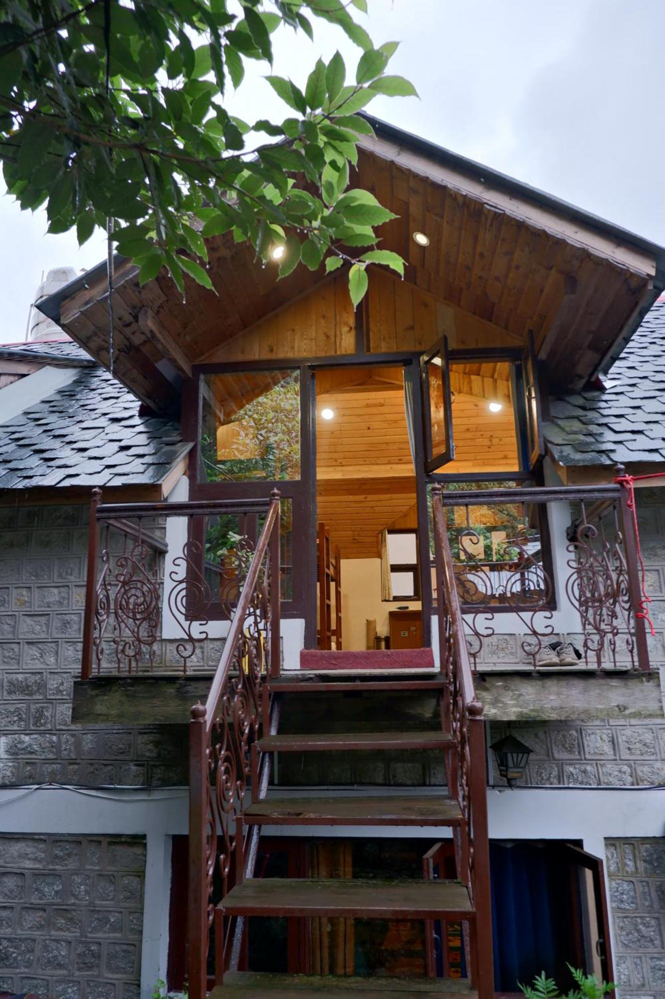 Utopia Hostels Dharamkot Mcleodganj Dharamshala Exterior foto