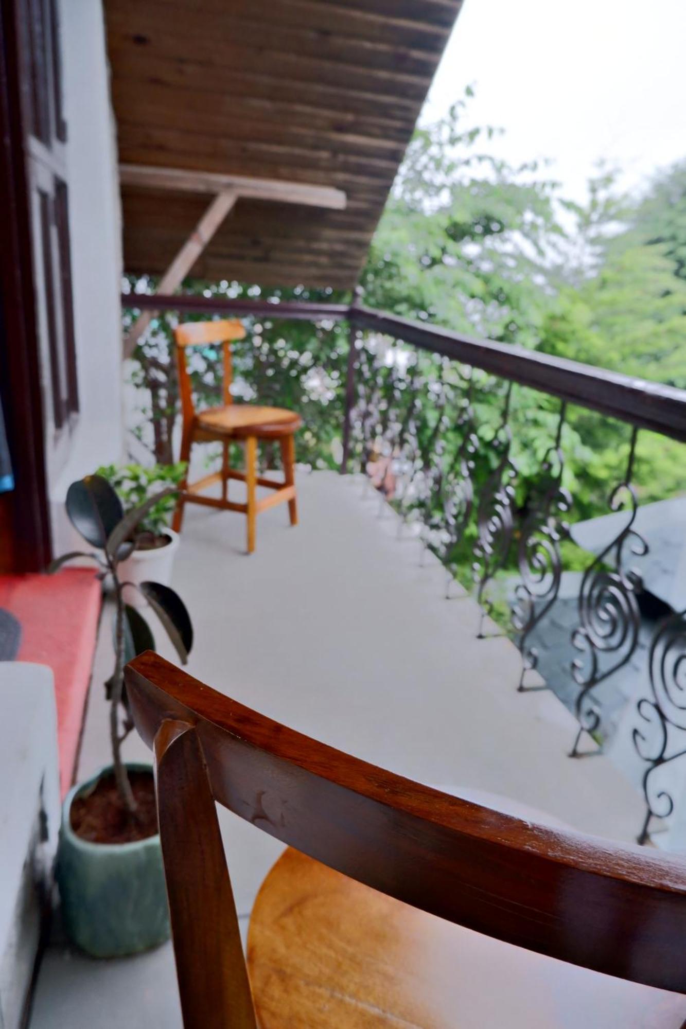 Utopia Hostels Dharamkot Mcleodganj Dharamshala Exterior foto